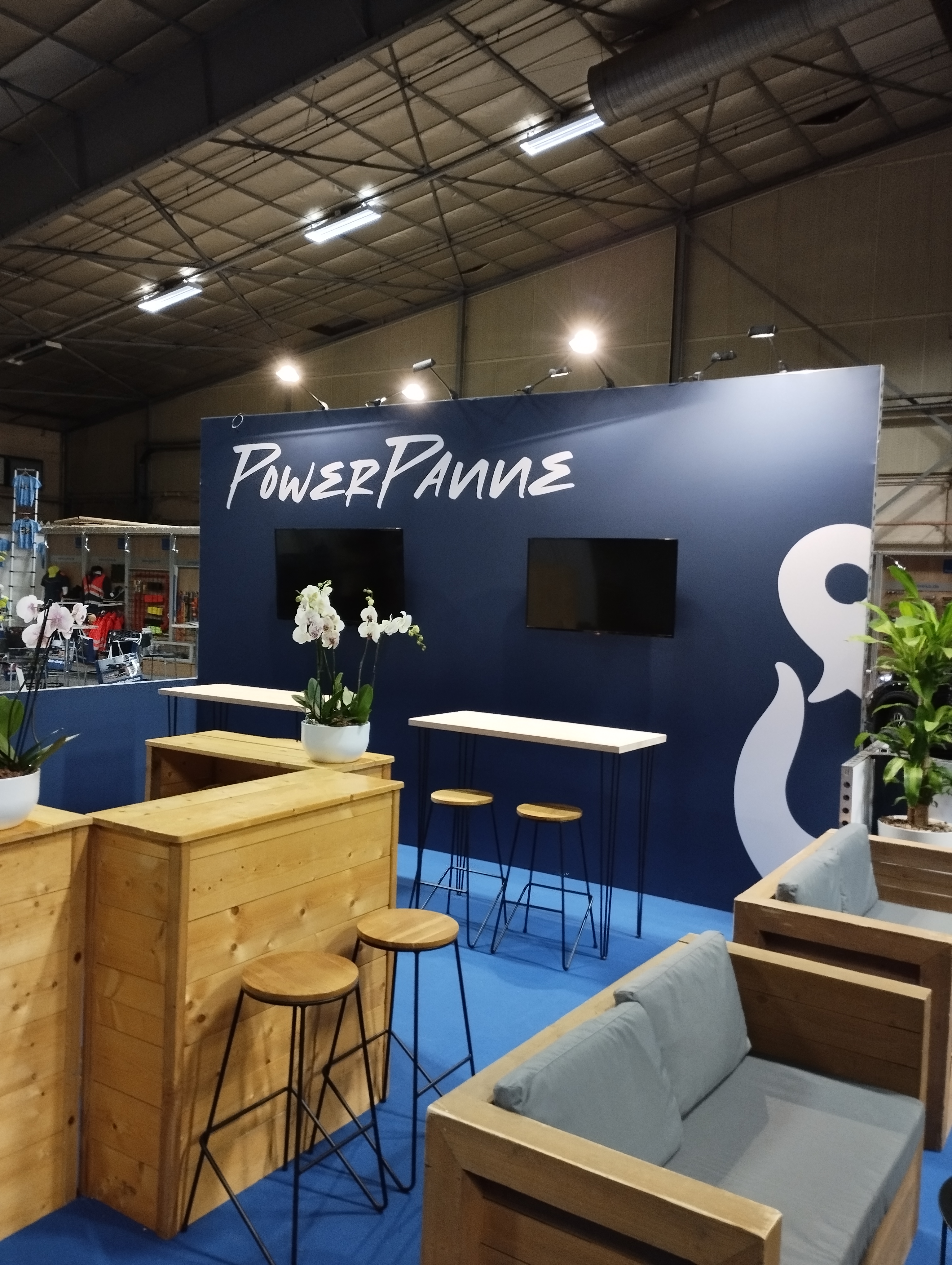 Stand de Modulotech et PowerPanne pour le salon du dépannage et du remorquage